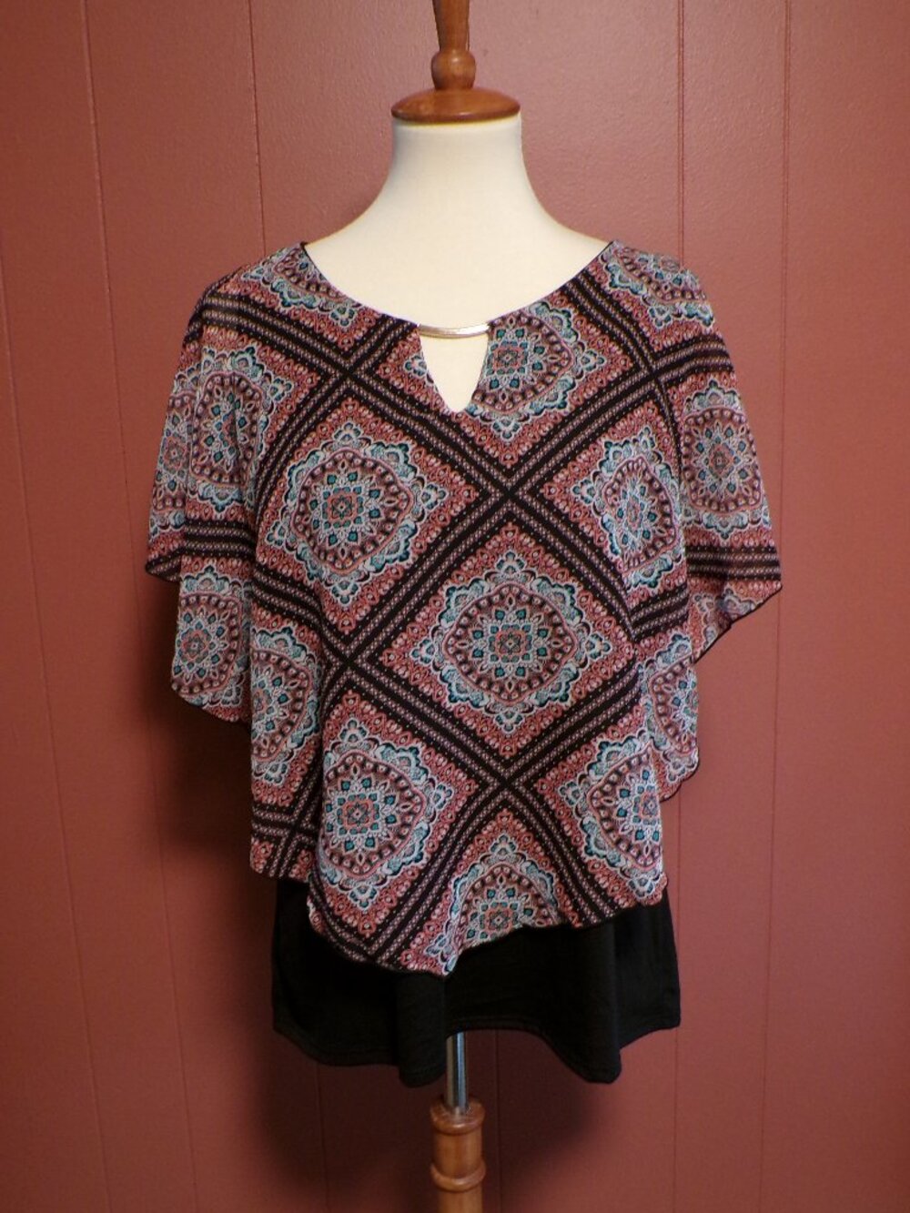 Western Connection NWT Women's Double Layered Abstract Blouse Size: Large